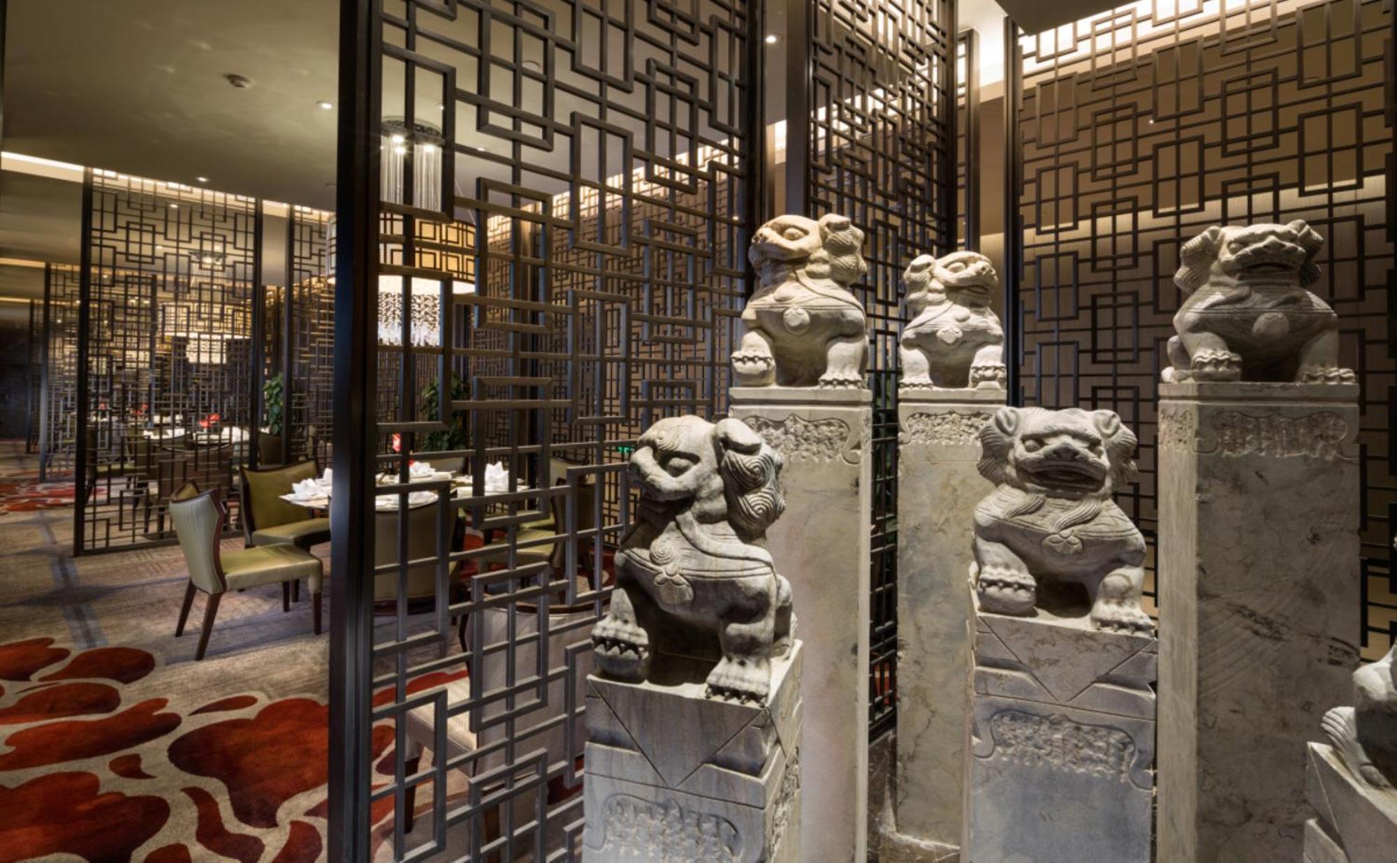 Hilton Urumqi Bagian luar foto